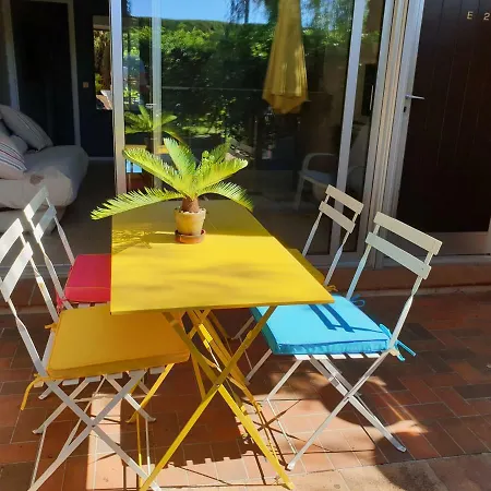 Grand 2 Pieces Plain Pied Avec Jardin Et Terrasse Holiday home *